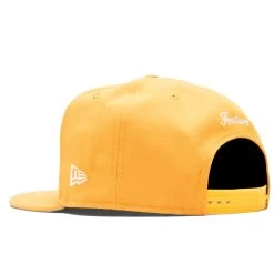 Feature X New Era Old English F Snapback Hat W/ Pin - Regular Gold 6 Feature X New Era Old English F Snapback Hat W/ Pin - Regular Gold -Fashion Clothing Store Feature OE Snapback Regular Gold 70599370 01 08 2021 01 2