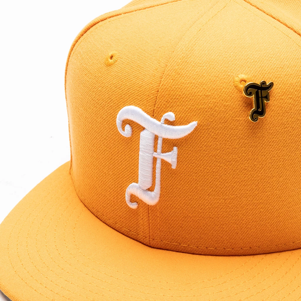 Feature X New Era Old English F Snapback Hat W/ Pin - Regular Gold 4 Feature X New Era Old English F Snapback Hat W/ Pin - Regular Gold - Image 4