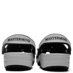 Mastermind Japan X Crocs Classic Clog - Black/White 11 Mastermind Japan X Crocs Classic Clog - Black/White -Fashion Clothing Store Mastermind x Crocs Classic Clog Black White 208211 066 07 06 22 Feature JAYLEEN 3