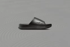 Nike Calm Slide - Black 9 Nike Calm Slide - Black -Fashion Clothing Store Nike Calm Slide Black FD4116 001 07 05 23 Feature 01