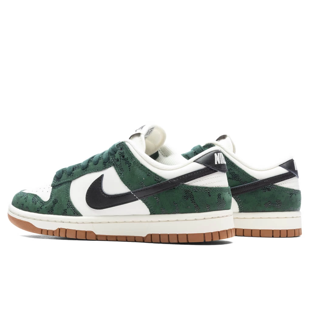 Nike Women's Dunk Low 'Green Snake' - Pro Green/Black/Sail 3 Nike Women's Dunk Low 'Green Snake' - Pro Green/Black/Sail - Image 3