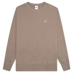 Nike Sportswear Classic Fleece Crew - Sandalwood/Khaki