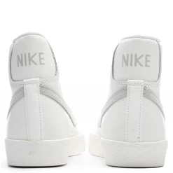 Nike Women's Blazer Mid '77 Vintage - Sail/Light Bone/Sail 7 Nike Women's Blazer Mid '77 Vintage - Sail/Light Bone/Sail -Fashion Clothing Store Nike Women s Women s Blazer Mid 77 Vintage Sail Light Bone Sail CZ1055 120 11 12 22 Feature VR 8