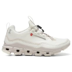 On Women's Cloudaway - Ivory/Pearl