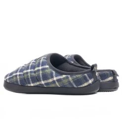 Puma Scuff Flannel Slippers - Green -Fashion Clothing Store Puma Scuff Flannel Slippers Green 38633802 08 25 22 Feature JORDAN 3