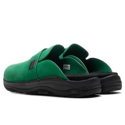 Suicoke X Tom Wood Mako Clog - Green -Fashion Clothing Store TomWood x Suicoke Mako Clog Green OG 316STW Green 05 23 22 Feature JM 3