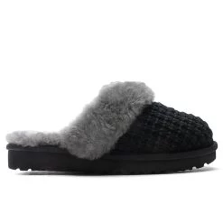 Ugg Women's Cozy Slipper - Black